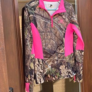 Mossy oak women’s camouflage pink Long sleeve shirt